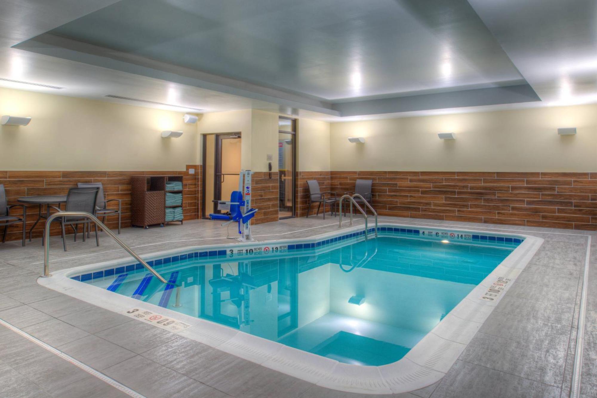 Fairfield Inn & Suites By Marriott Canton Buitenkant foto